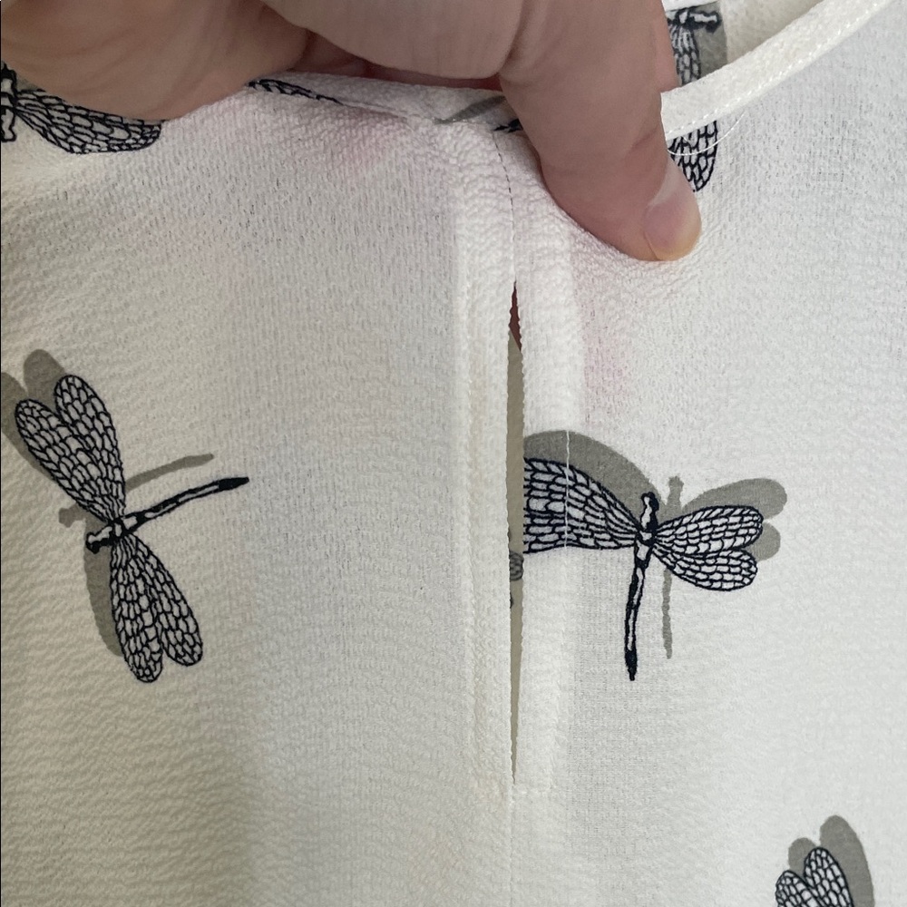 Roz & Ali White Blouse with Black Dragonfly Print - Picture 3 of 6